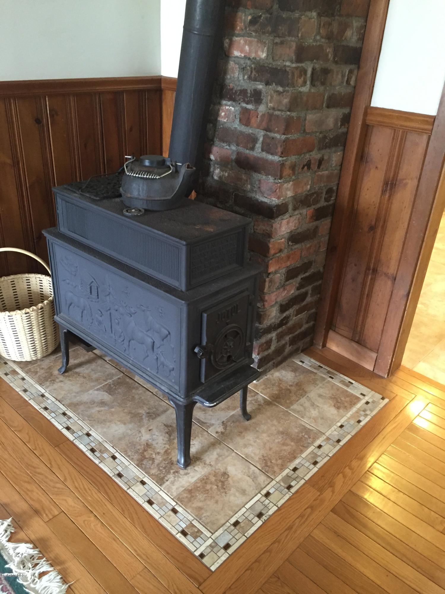 33 Albany Road West Stockbridge, MA 01266 - Photo 14 of 26 IMG_2886