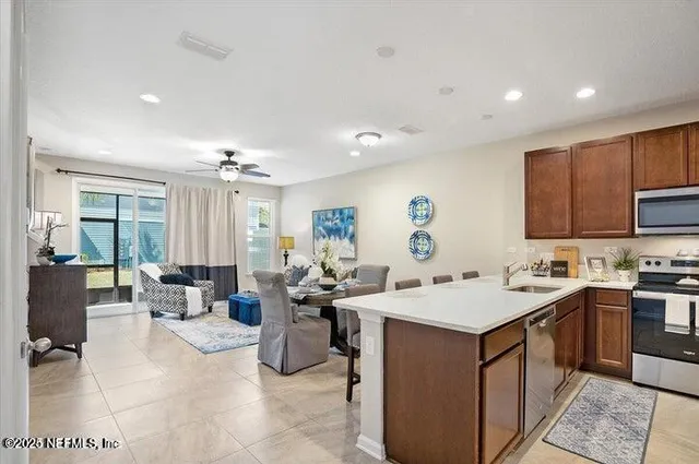 $2,100 | 12926 Ludo Road, Jacksonville, FL 32258