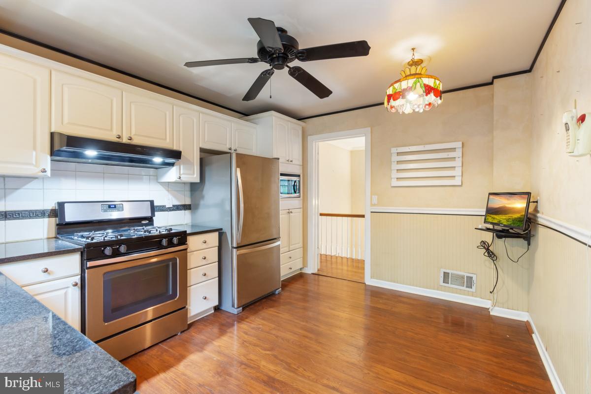 304 Townleigh Road Reisterstown, MD 21136 - Photo 15 of 36