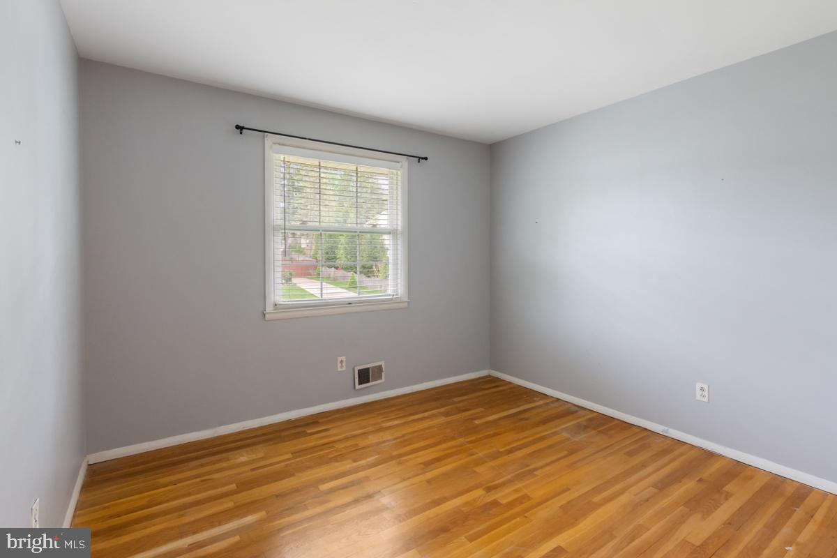 304 Townleigh Road Reisterstown, MD 21136 - Photo 20 of 36