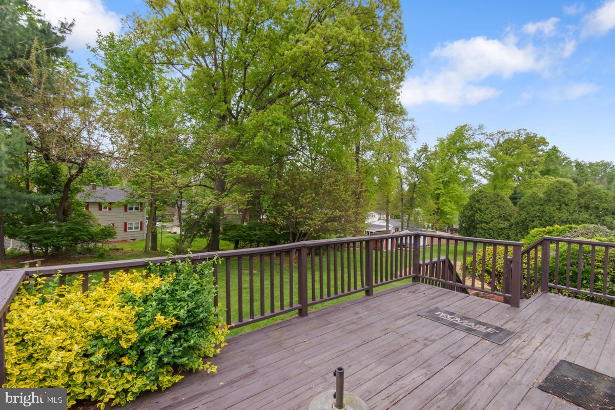 304 Townleigh Road Reisterstown, MD 21136 - Photo 9 of 36