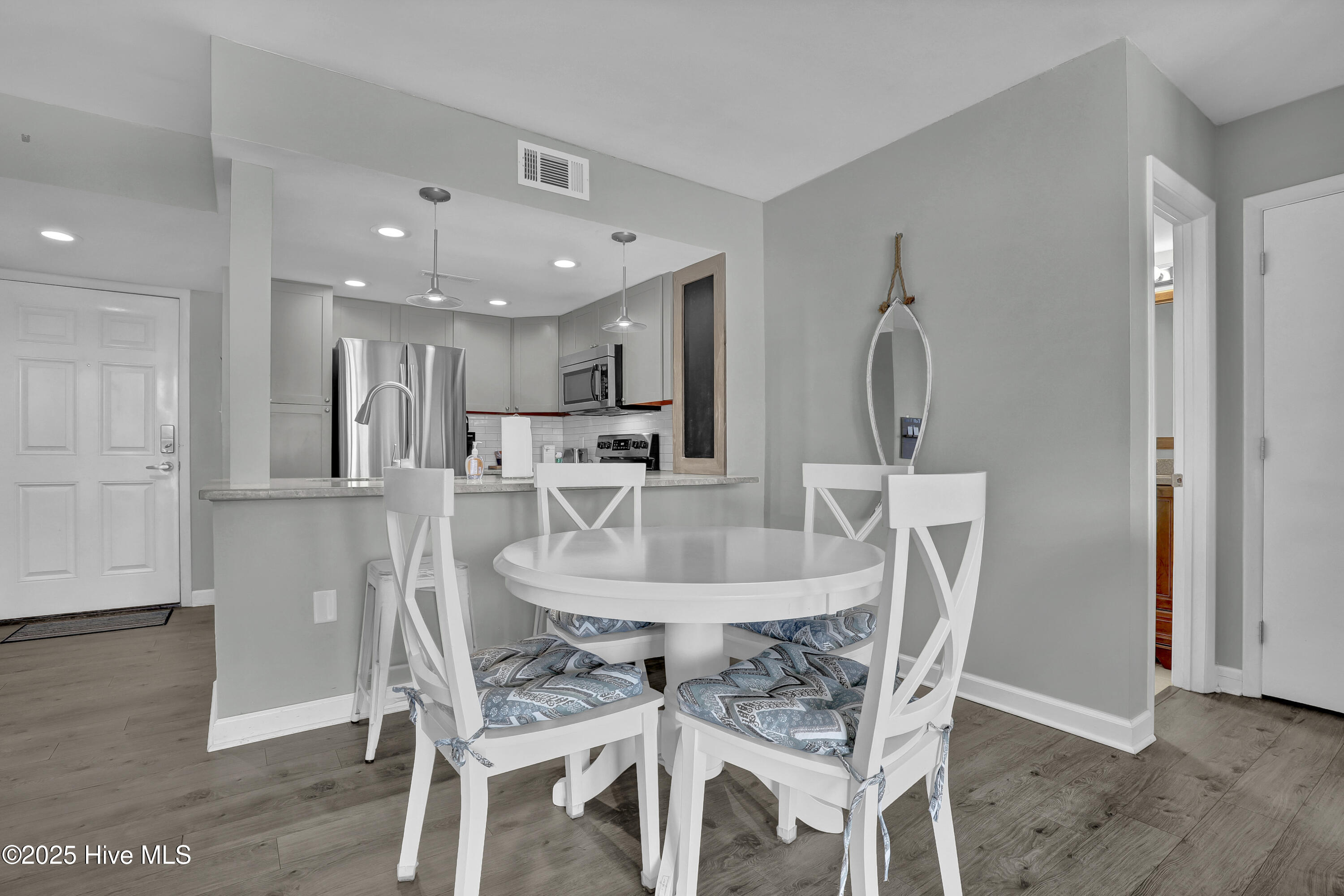 2000 New River Inlet Road, Unit 3112 North Topsail Beach, NC 28460 - Photo 8 of 26 6G8A4464