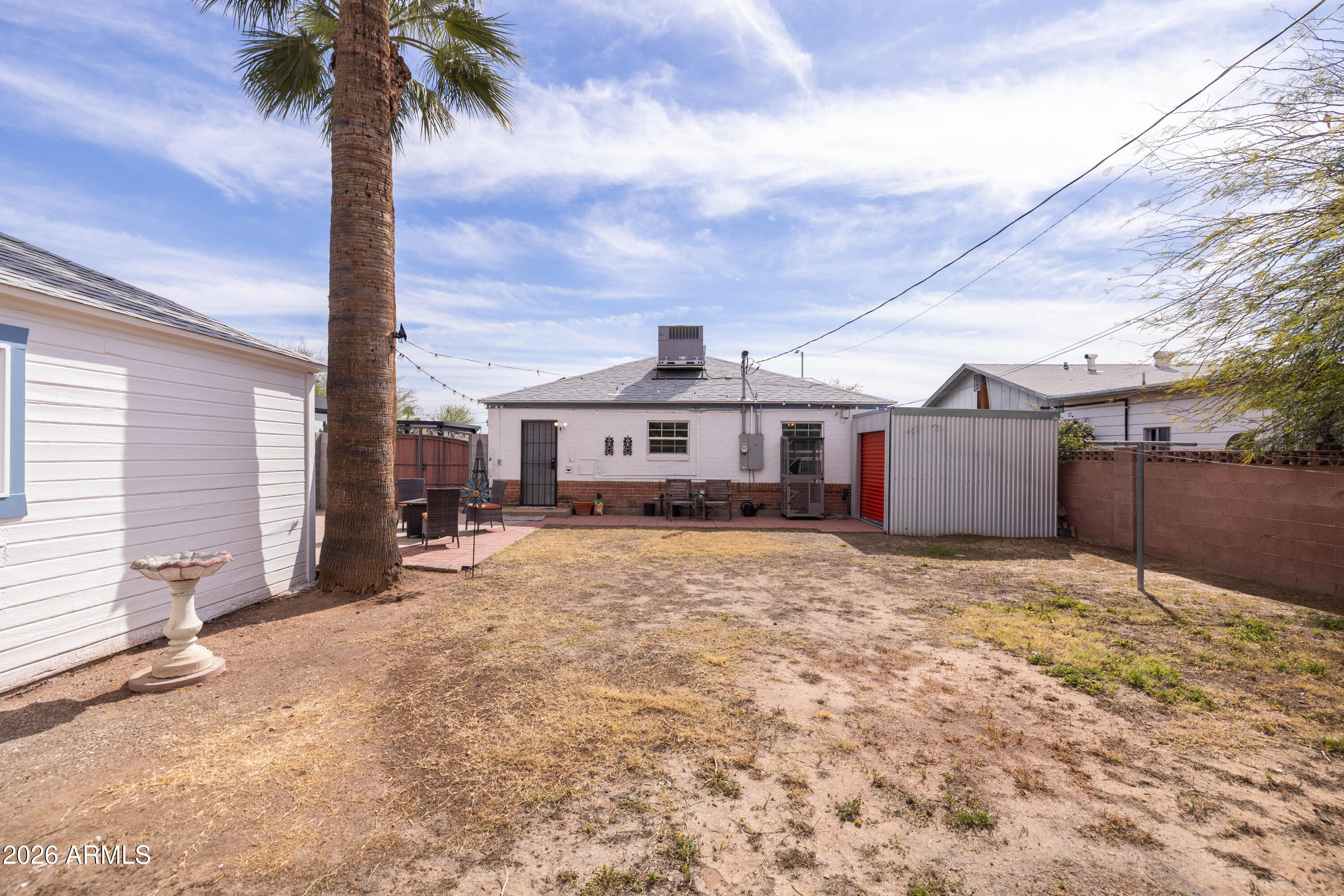 1222 East Almeria Road Phoenix, AZ 85006 - Photo 40 of 55 a front view of a house with a yard