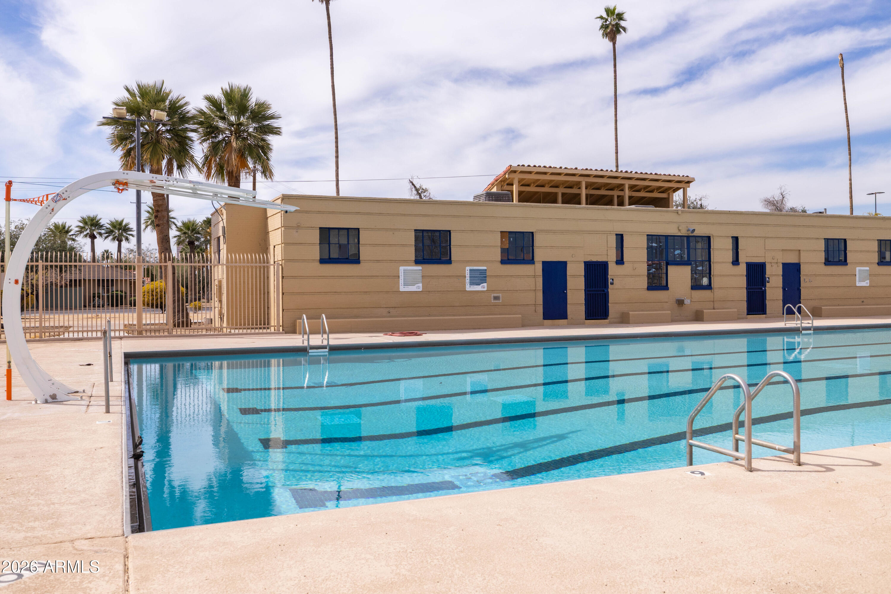 1222 East Almeria Road Phoenix, AZ 85006 - Photo 49 of 55 a front view of a house with a garden