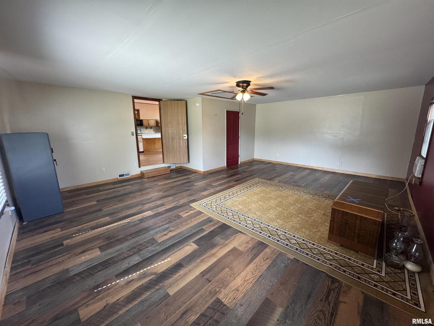 7 Holly Lane Flora, IL 62839 - Photo 21 of 42 a view of an empty room with a window