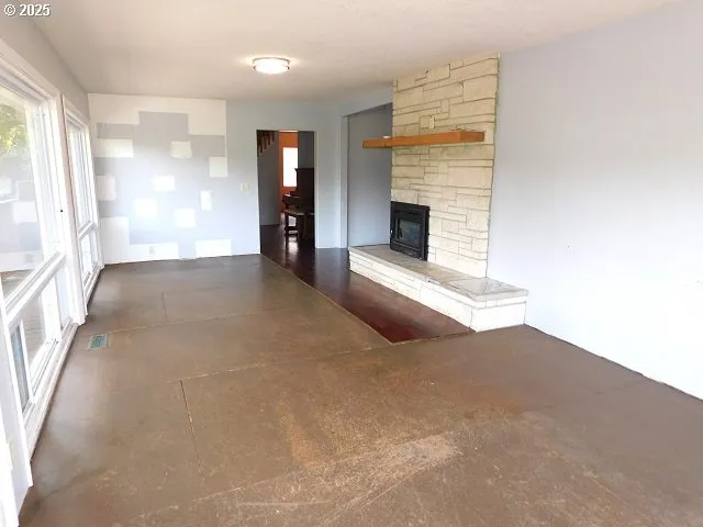 a view of a livingroom with a fireplace