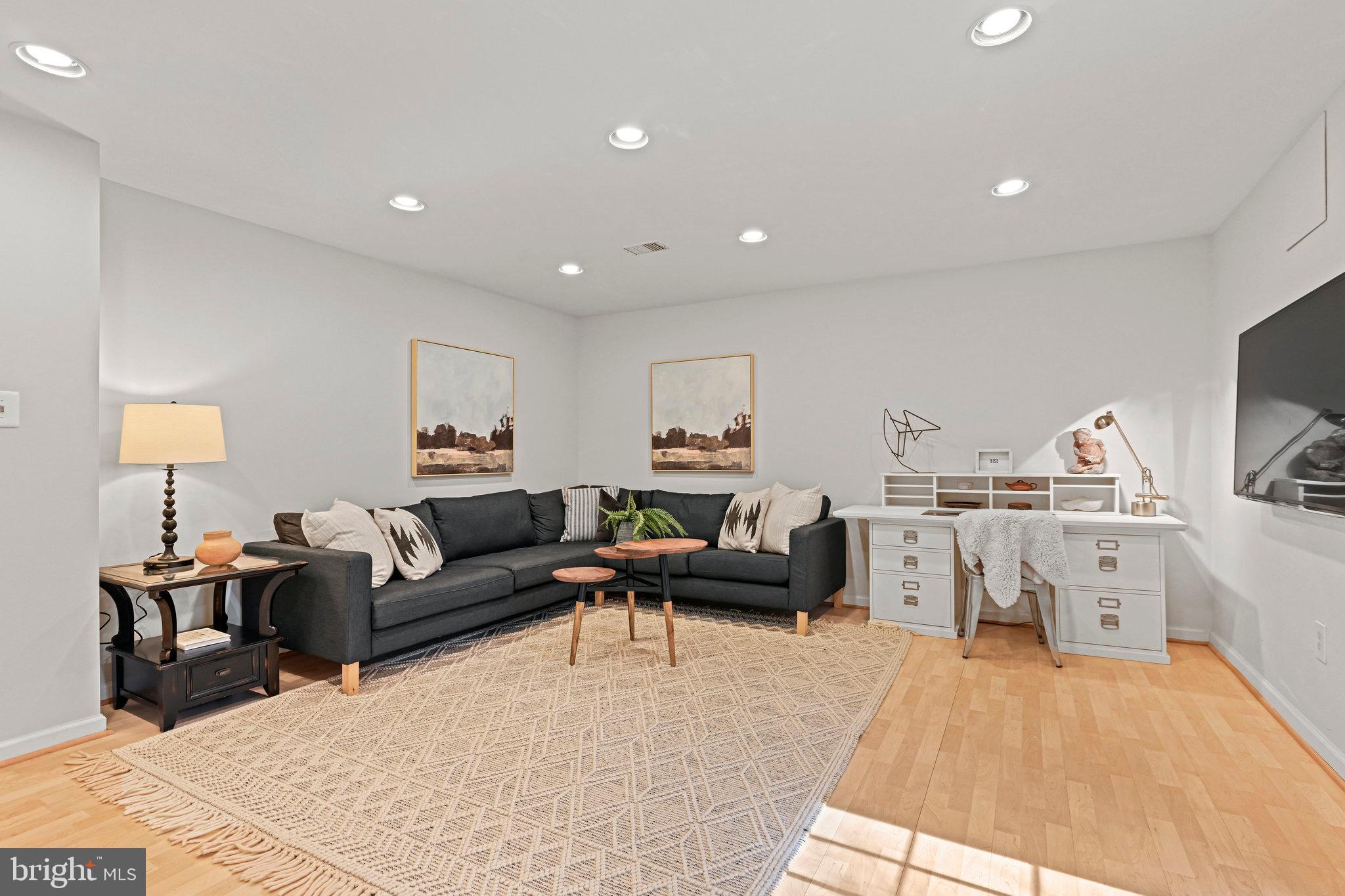 3010 Miller Heights Road Oakton, VA 22124 - Photo 38 of 65