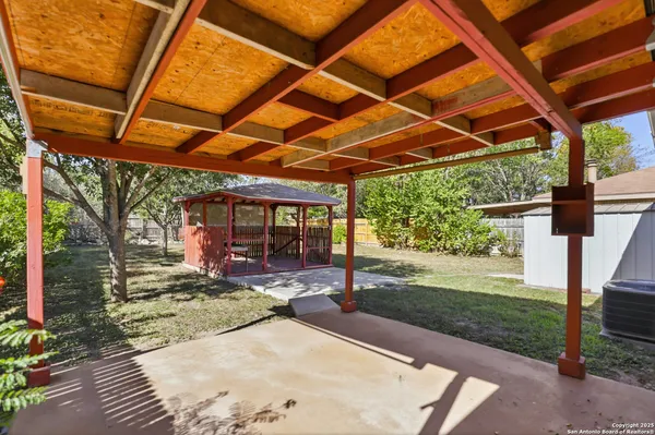 $1,700 | 6315 Forest Village, San Antonio, TX 78250