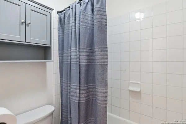 $1,700 | 6315 Forest Village, San Antonio, TX 78250