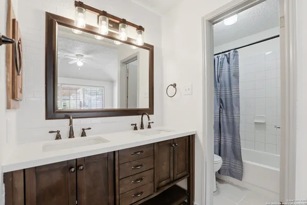 $1,700 | 6315 Forest Village, San Antonio, TX 78250