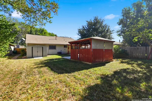 $1,700 | 6315 Forest Village, San Antonio, TX 78250