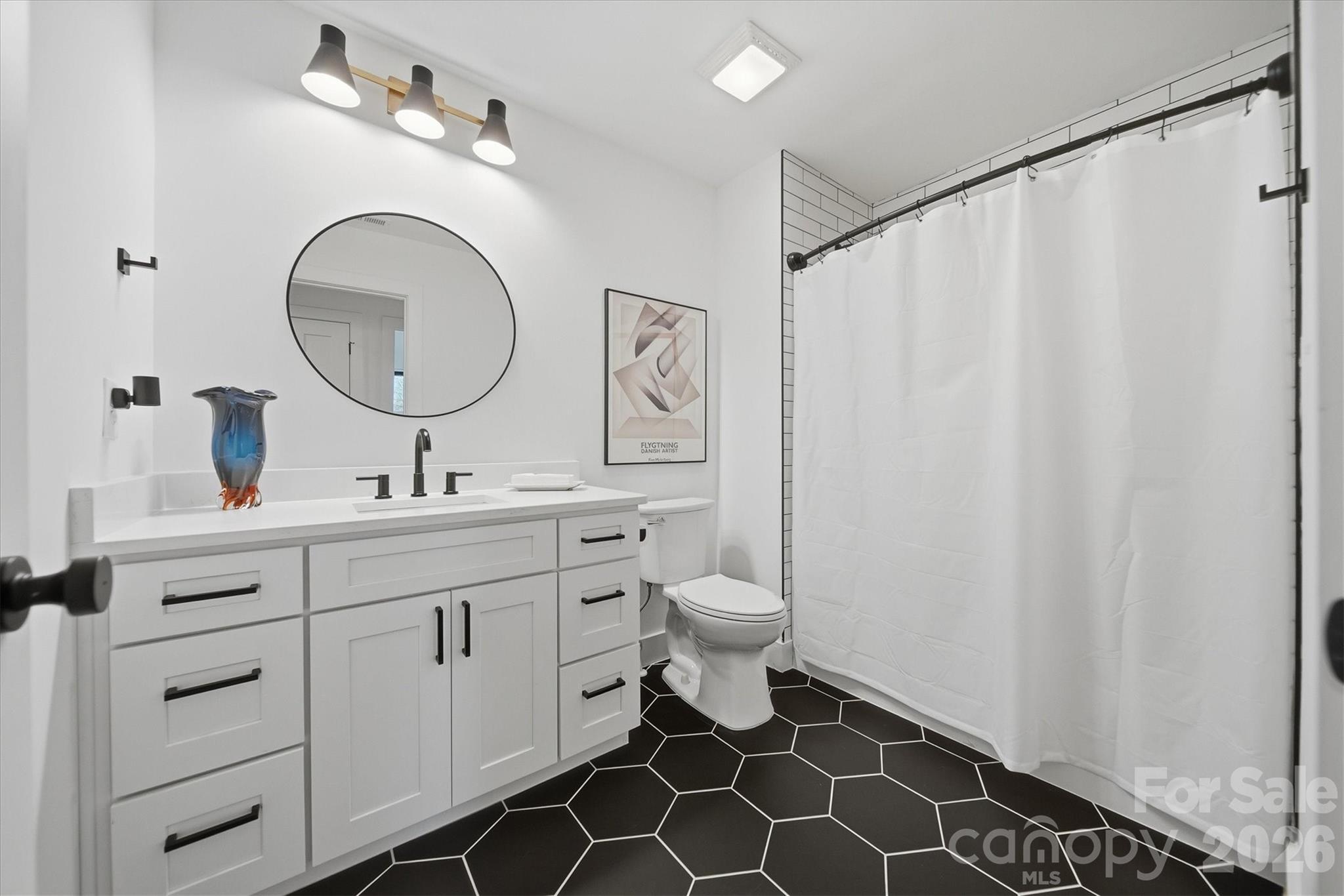 503 5th Avenue Northeast Conover, NC 28613 - Photo 32 of 41