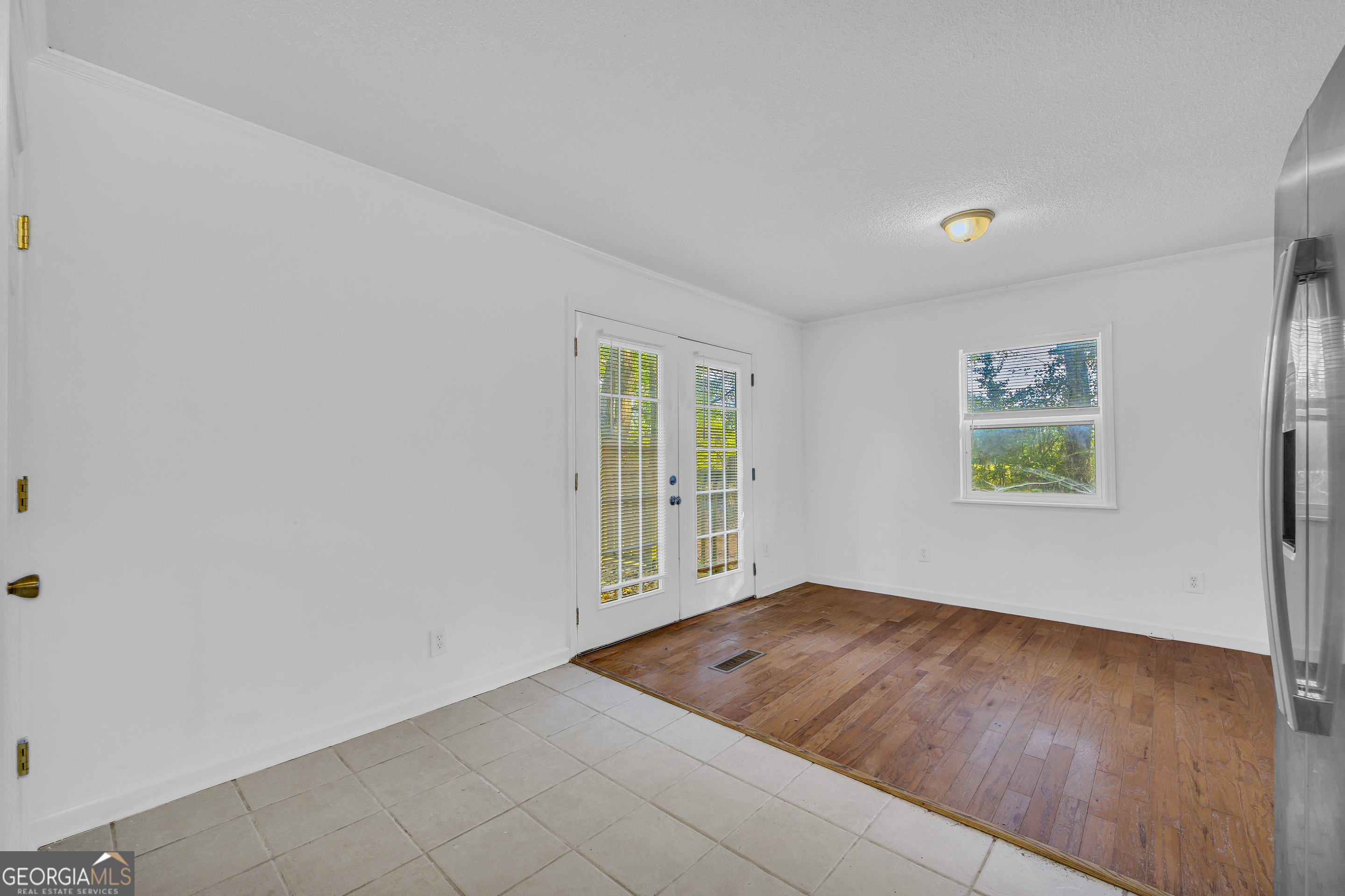 260 Pettit Lane Athens, GA 30605 - Photo 16 of 65 an empty room with windows