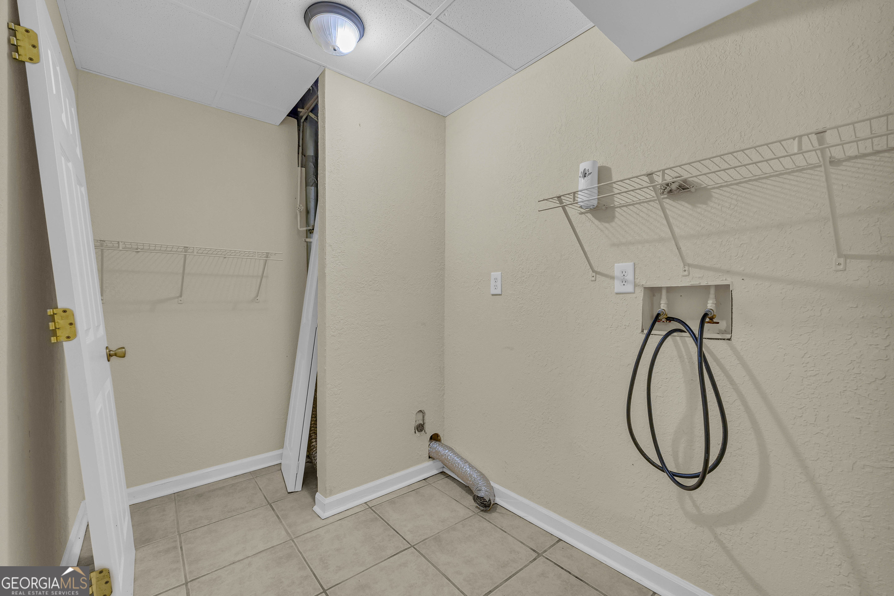 260 Pettit Lane Athens, GA 30605 - Photo 39 of 65 a bathroom with a granite countertop shower and a sink