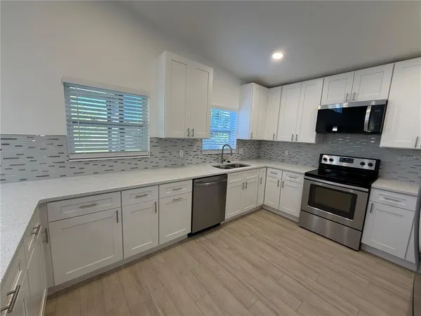 $2,700 | 7235 Hunterdon Drive, Orlando, FL 32835