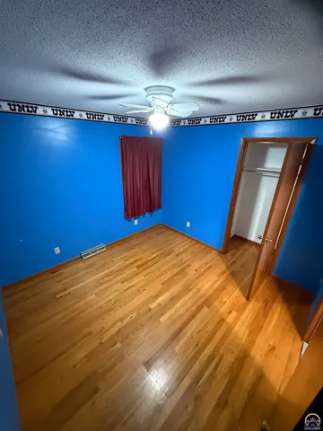 $255,000 | 220 Southeast Arapaho Road, Tecumseh, KS 66542