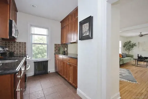 $625,000 | 122 Washington Avenue, Beacon, NY 12508