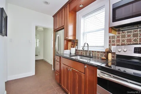 $625,000 | 122 Washington Avenue, Beacon, NY 12508
