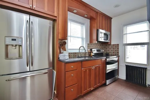 $625,000 | 122 Washington Avenue, Beacon, NY 12508