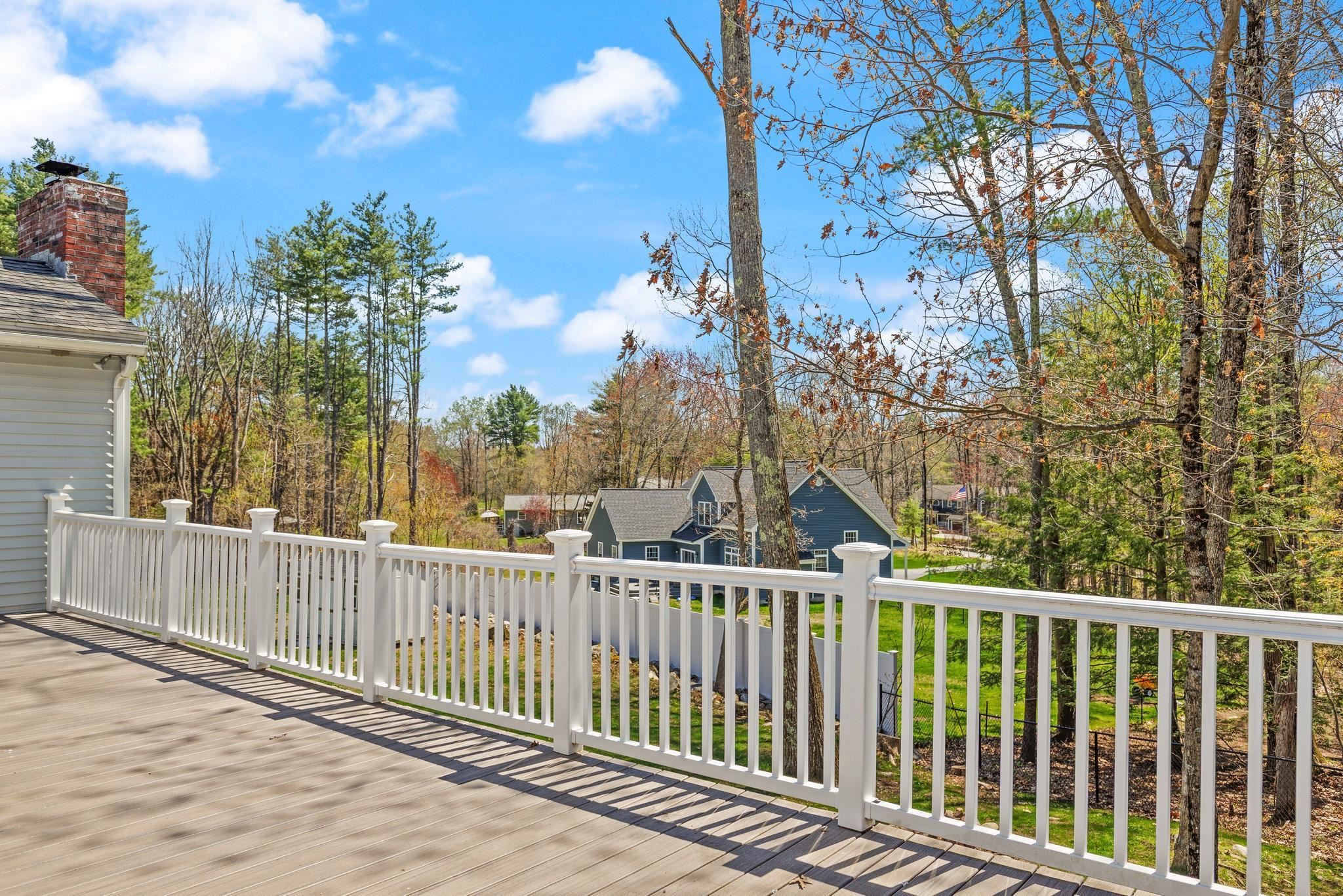 17 Oxbow Lane Derry, NH 03038 - Photo 32 of 39