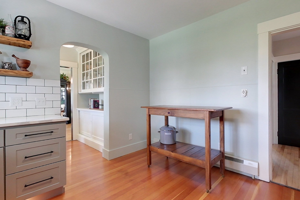 262 Chestnut Street Gardner, MA 01440 - Photo 5 of 39