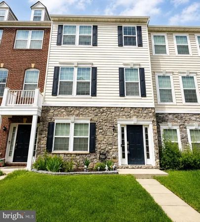 $680,000 | 44139 Puma Square, Chantilly, VA 20152