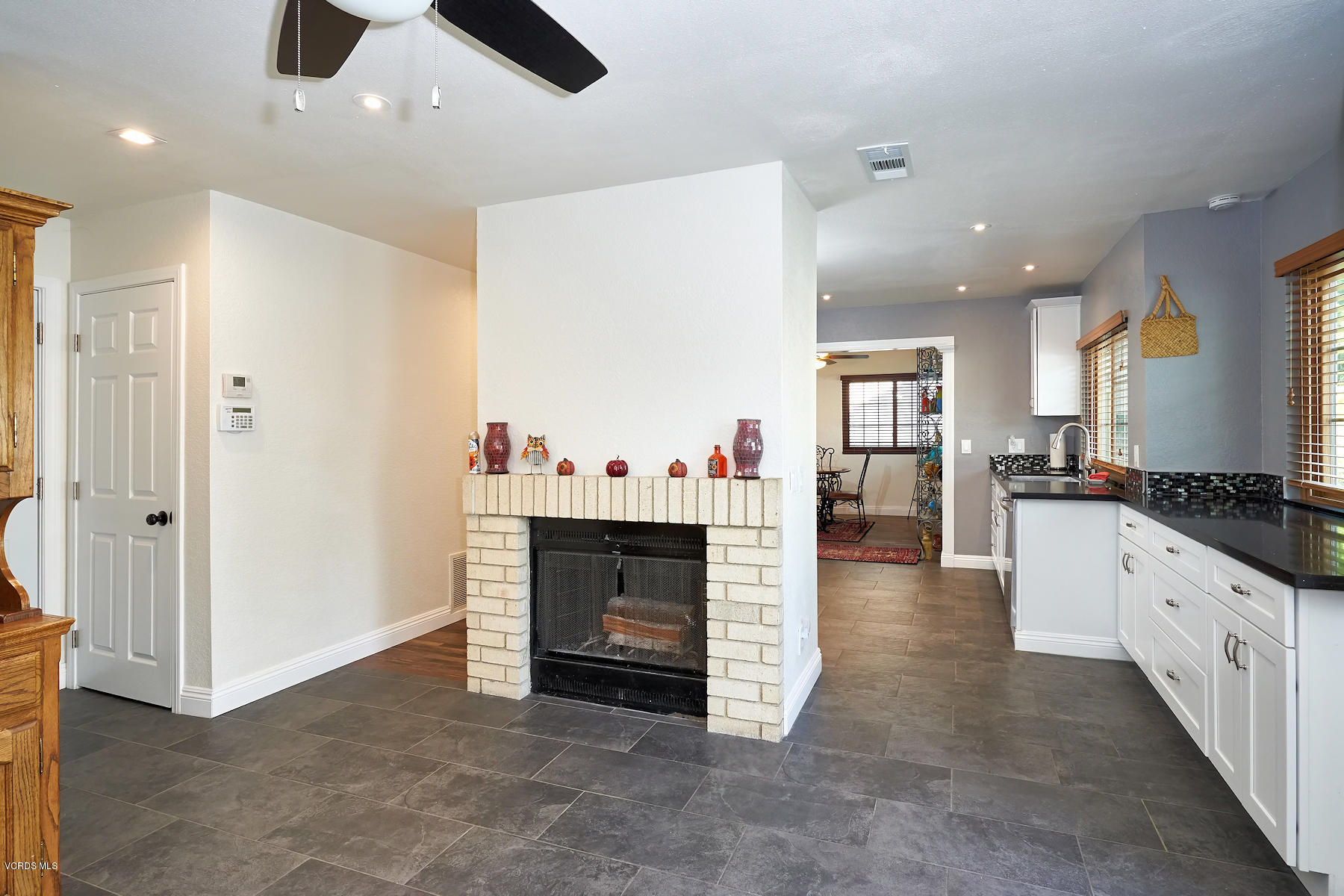 2310 Hampton Avenue Simi Valley, CA 93063 - Photo 17 of 36 2310 Hampton Ave Simi Valley MLS_Dewing