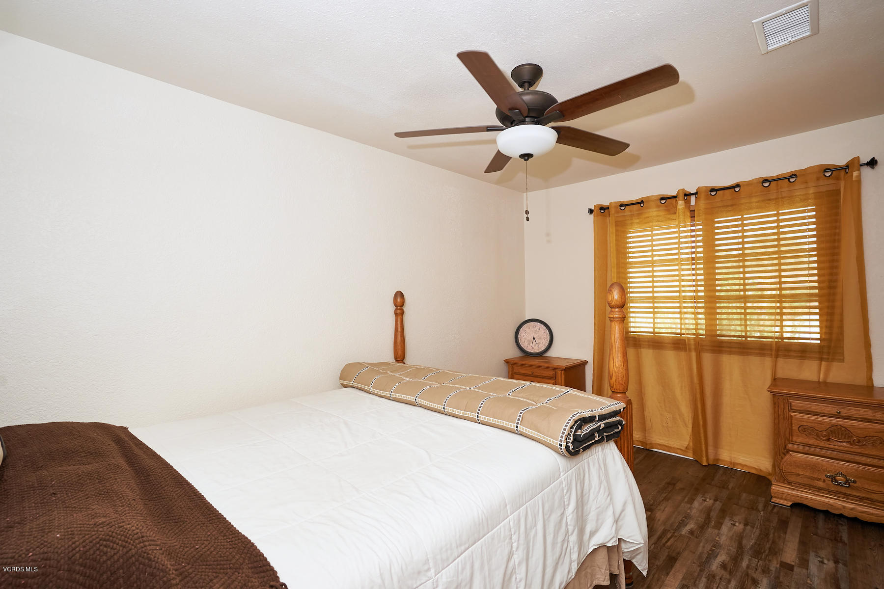 2310 Hampton Avenue Simi Valley, CA 93063 - Photo 26 of 36 2310 Hampton Ave Simi Valley MLS_Dewing