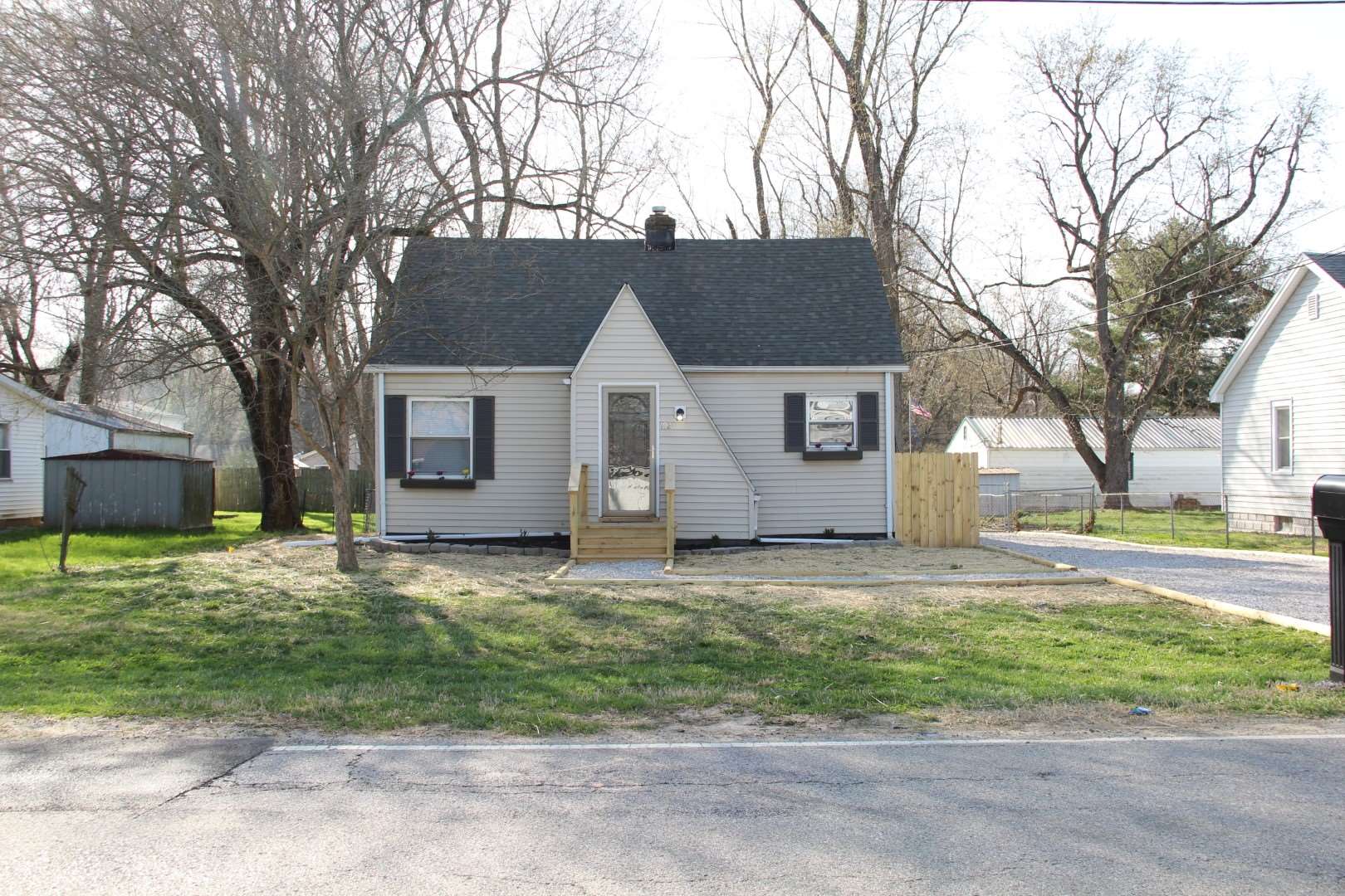 1923 South Red Bank Road Evansville, IN 47712 - Photo 1 of 18 Gallery Image 1