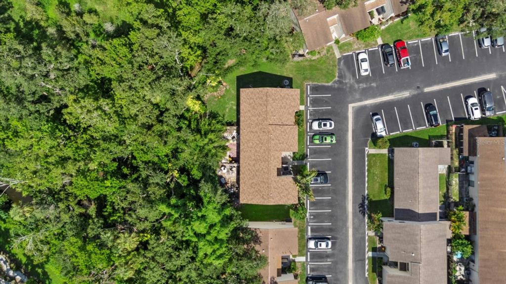 1125 Longfellow Way Sarasota, FL 34243 - Photo 34 of 43 an aerial view of multiple houses with yard
