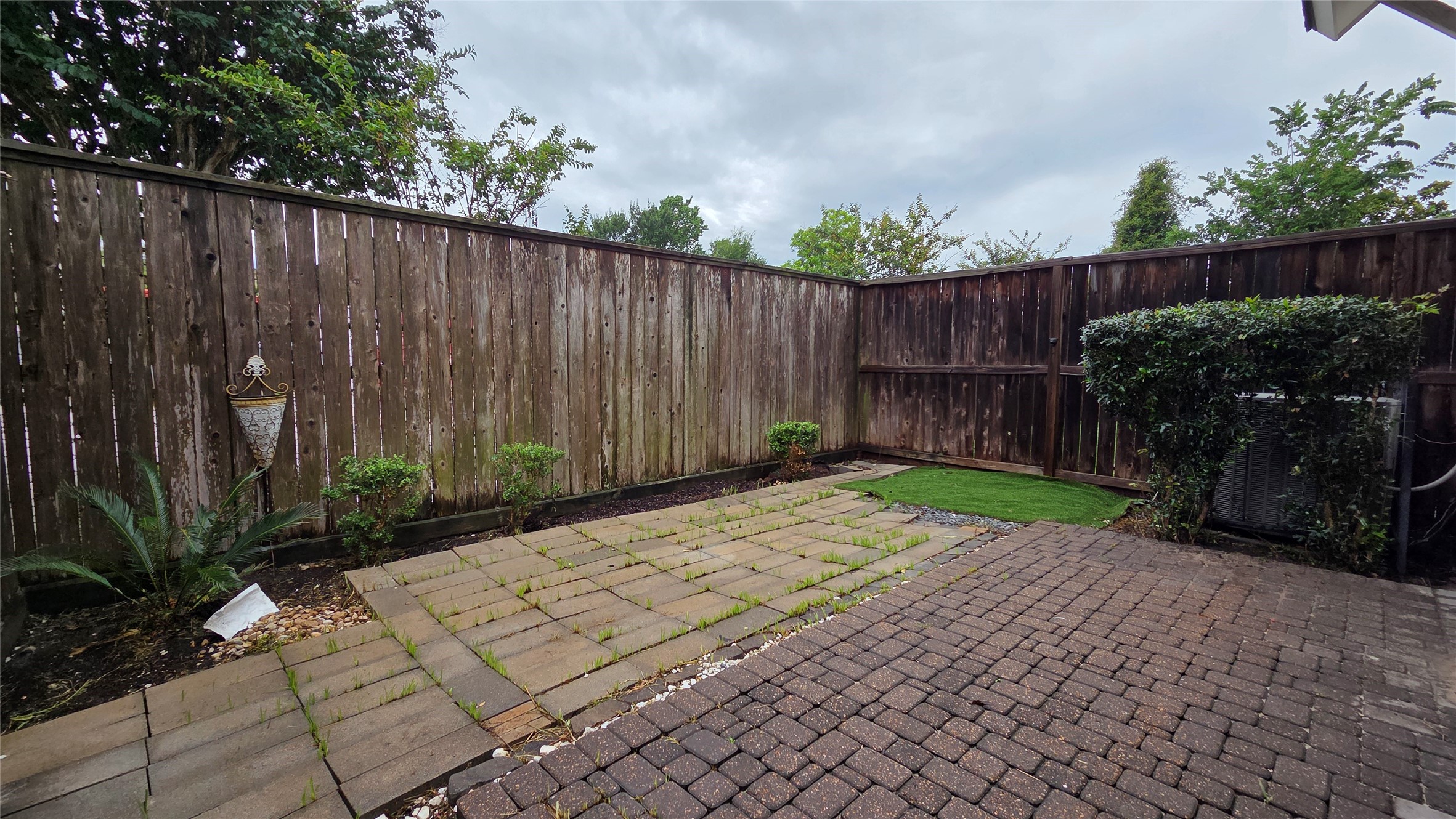 5321 Inker Street Houston, TX 77007 - Photo 2 of 20