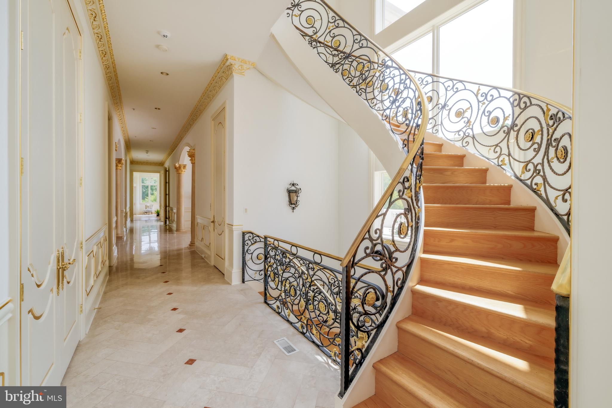 9431 Newbridge Drive Potomac, MD 20854 - Photo 27 of 50 a view of entryway