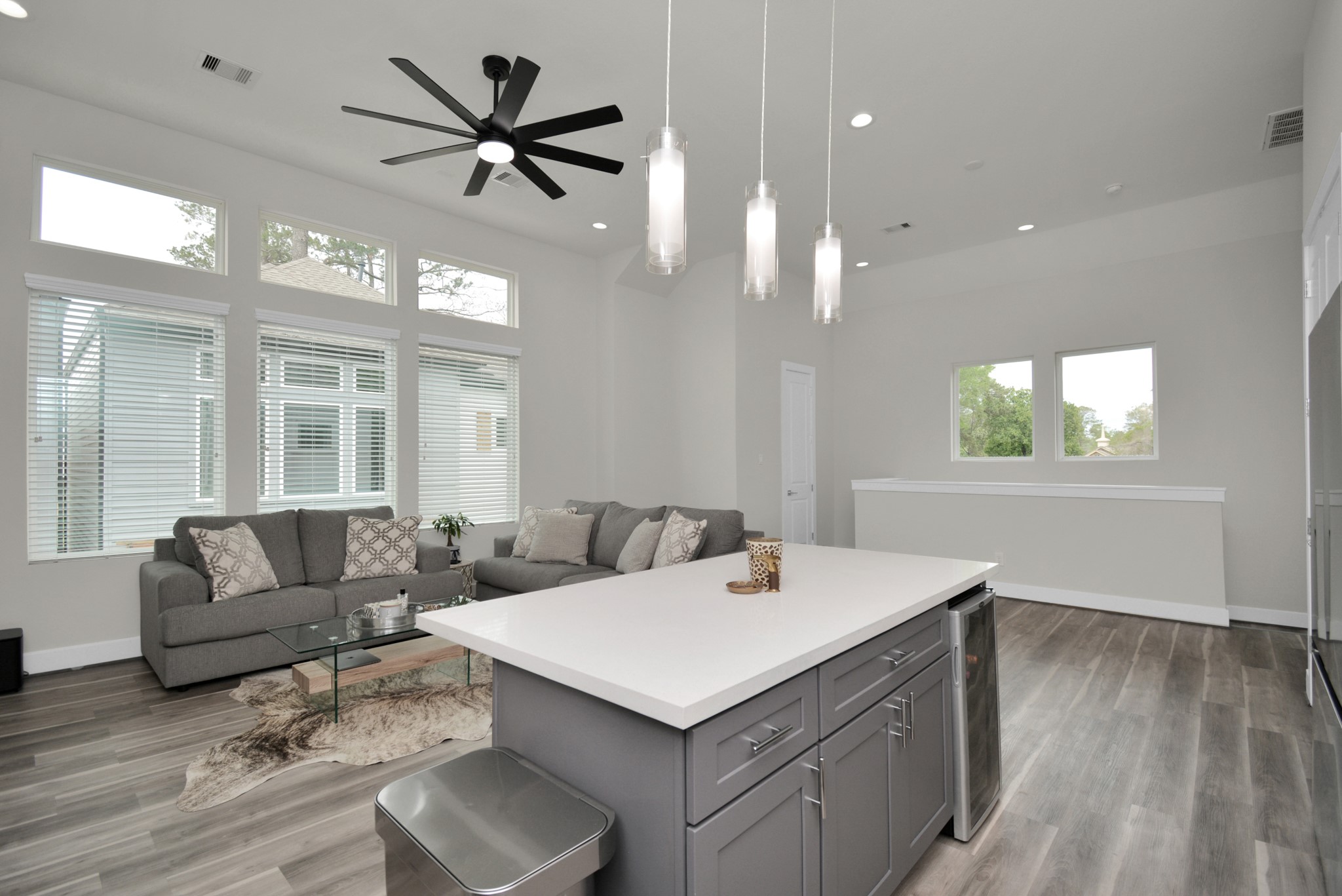 2504 West Tidwell Road, Unit E Houston, TX 77091 - Photo 12 of 35