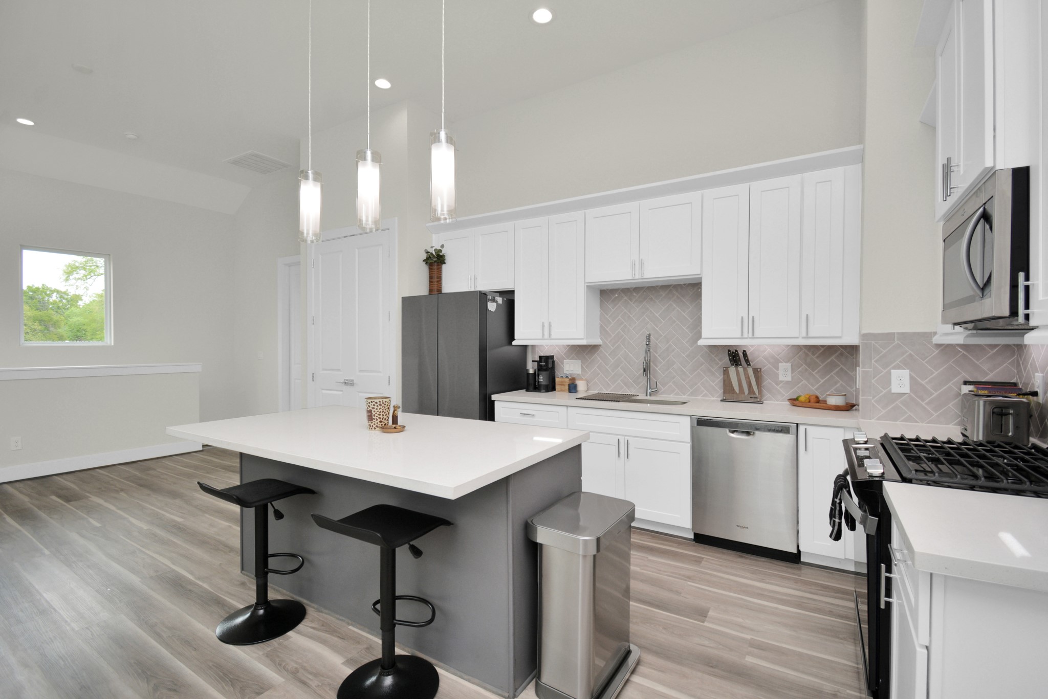 2504 West Tidwell Road, Unit E Houston, TX 77091 - Photo 13 of 35