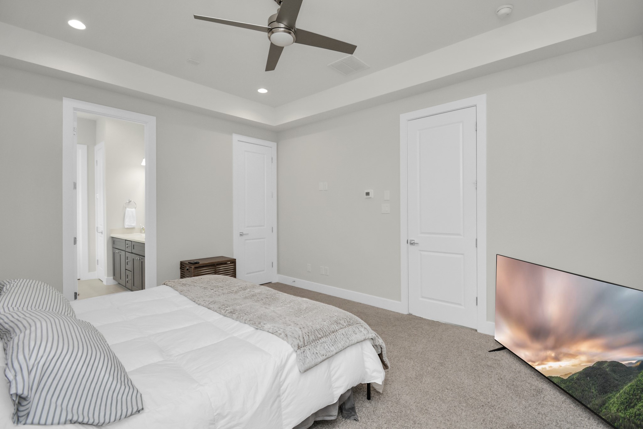 2504 West Tidwell Road, Unit E Houston, TX 77091 - Photo 17 of 35