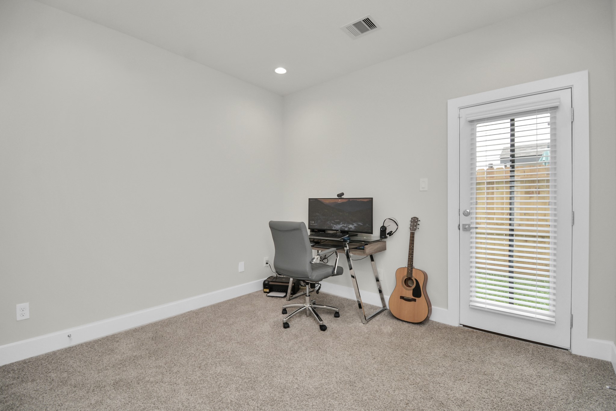 2504 West Tidwell Road, Unit E Houston, TX 77091 - Photo 28 of 35