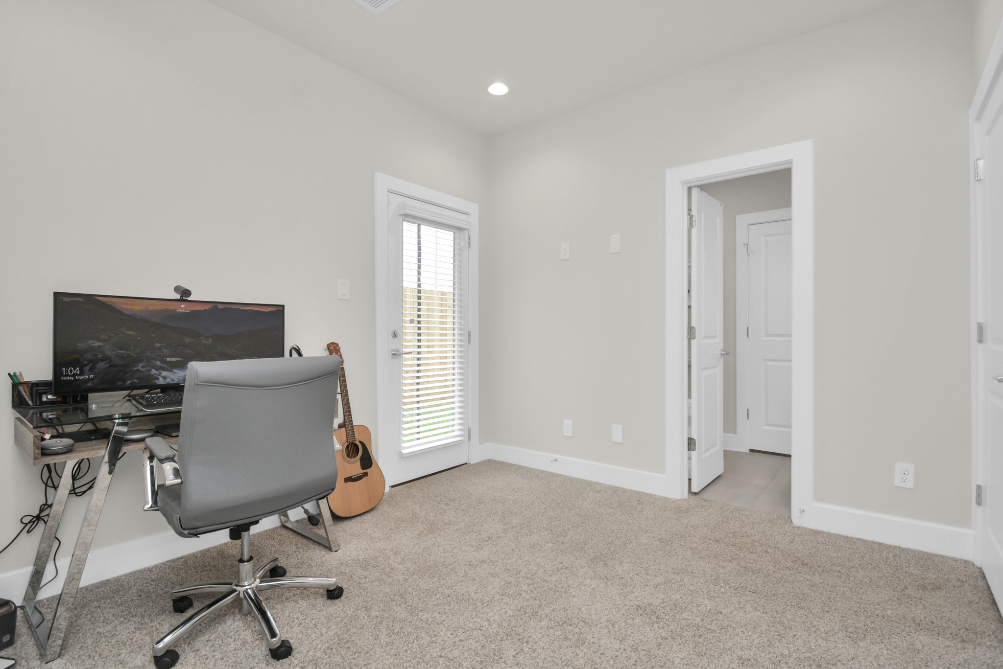 2504 West Tidwell Road, Unit E Houston, TX 77091 - Photo 29 of 35