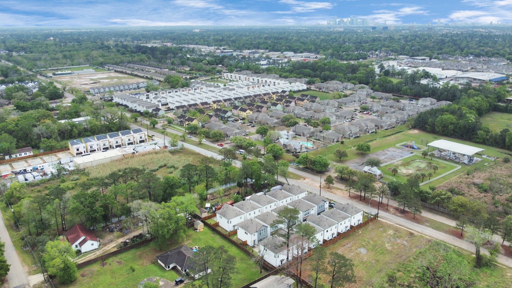 2504 West Tidwell Road, Unit E Houston, TX 77091 - Photo 34 of 35