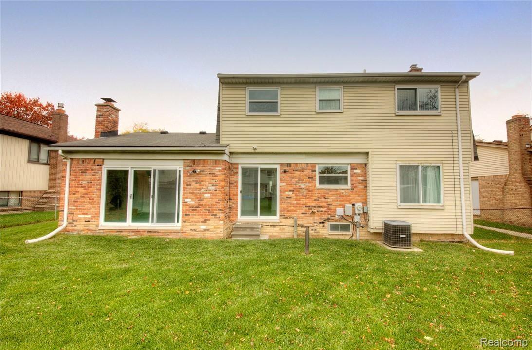 44223 Webster Road Canton, MI 48187 - Photo 40 of 41 39 Back.jpg
