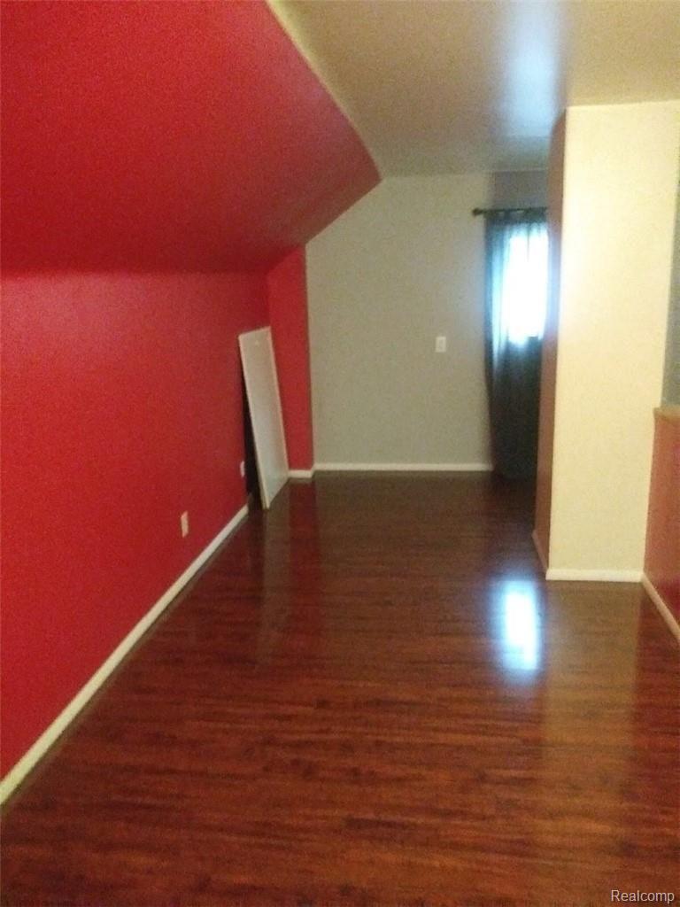 3048 Greenfield Road Berkley, MI 48072 - Photo 9 of 14 Message_1.jpg
