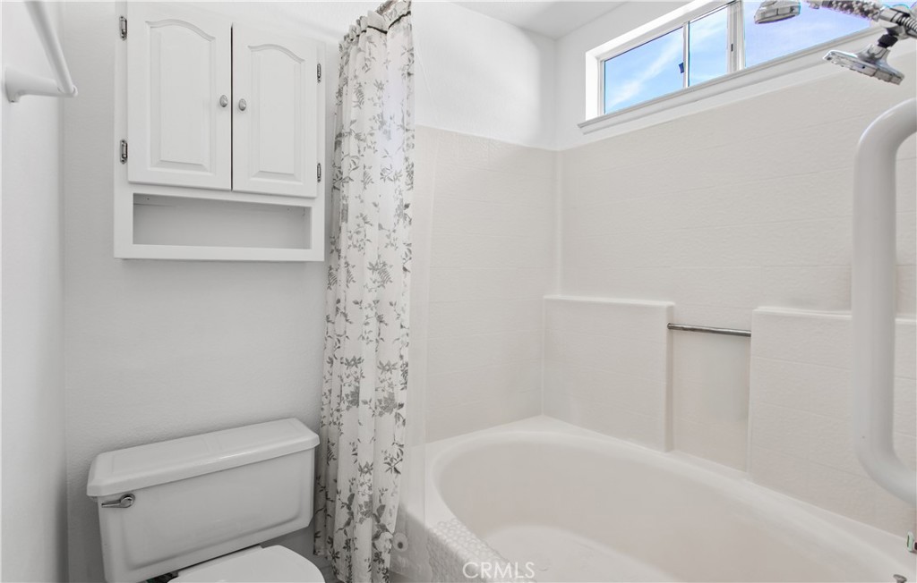 2 Vía Pariente Rancho Santa Margarita, CA 92688 - Photo 14 of 28 Master bathroom