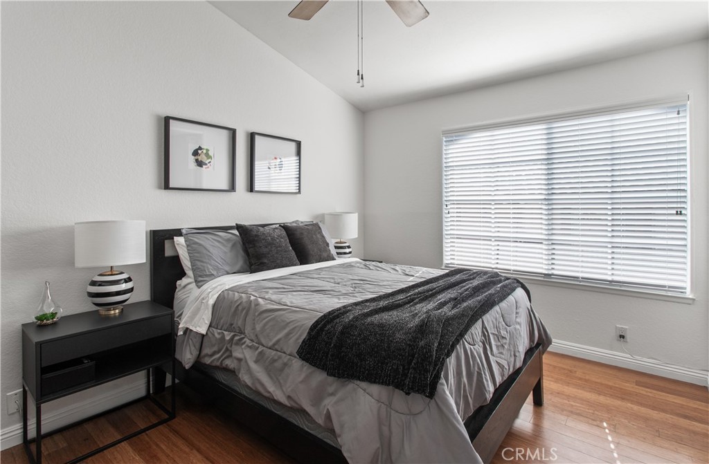 2 Vía Pariente Rancho Santa Margarita, CA 92688 - Photo 17 of 28 Secondary bedroom