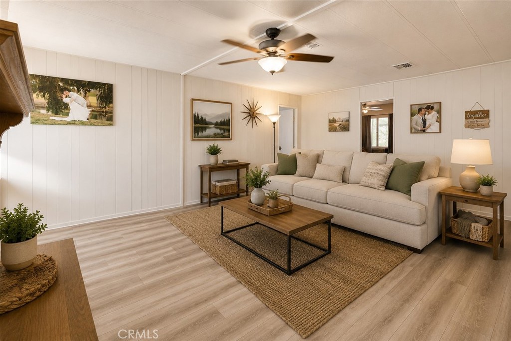 33441 Windmill Road Wildomar, CA 92595 - Photo 10 of 41 Staged Famly Room