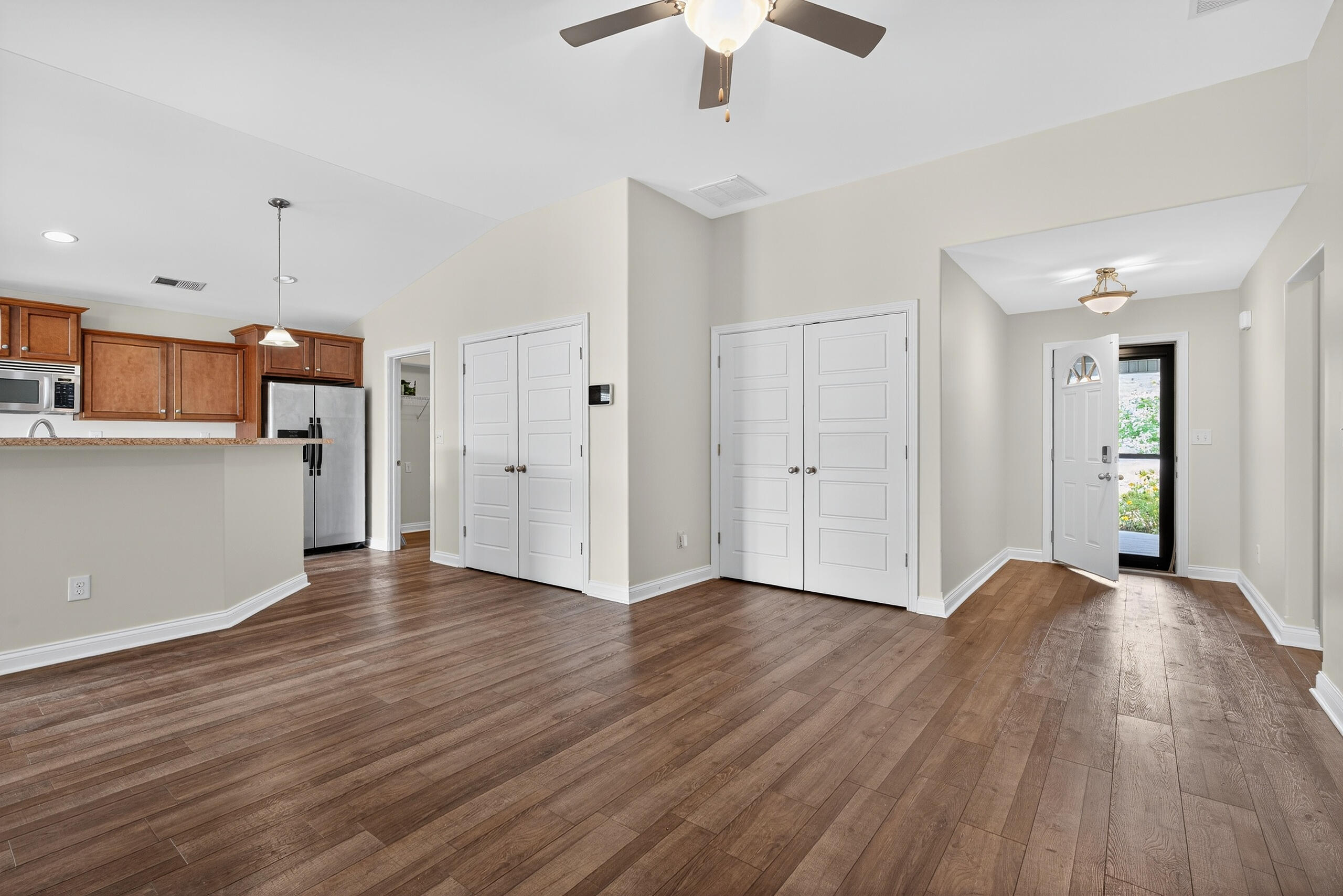 2833 Burnt Mill Road Lexington, KY 40511 - Photo 6 of 26 Living
