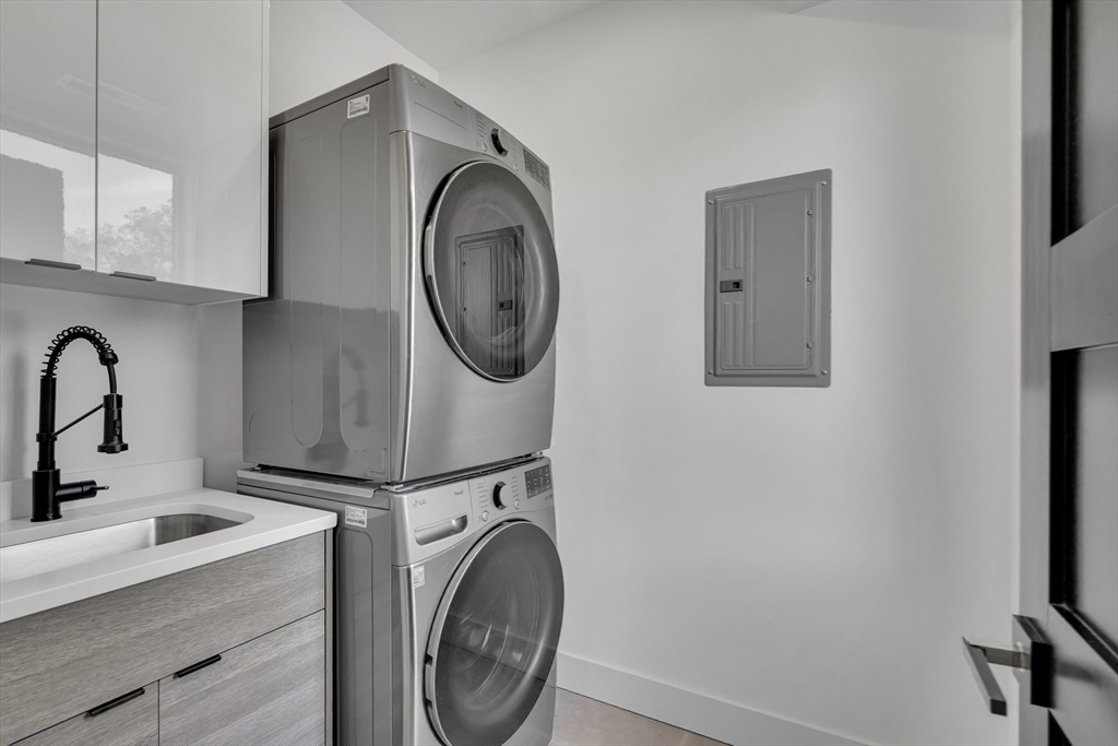 1242 Beacon Street Newton, MA 02468 - Photo 21 of 28