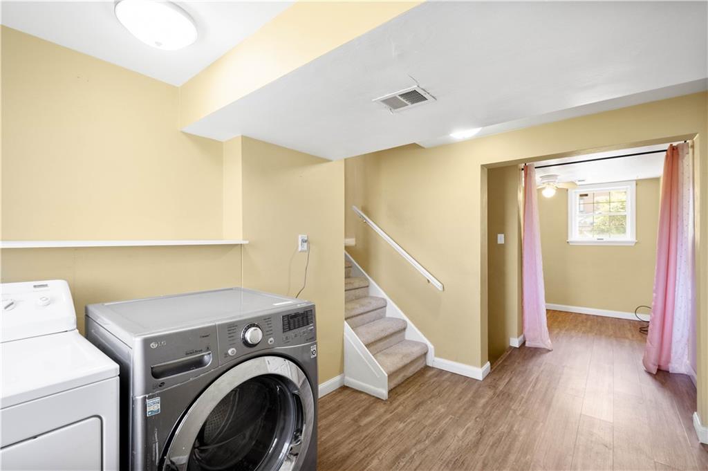 169 Balver Avenue Pittsburgh, PA 15205 - Photo 18 of 24 a view of hallway with washer and dryer