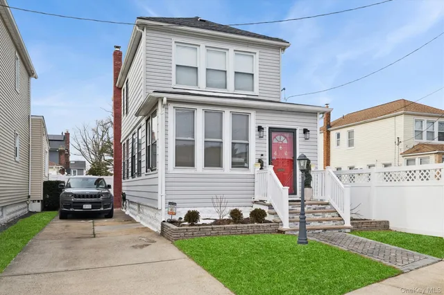 $699,900 | 56 Benedict Avenue, Valley Stream, NY 11580