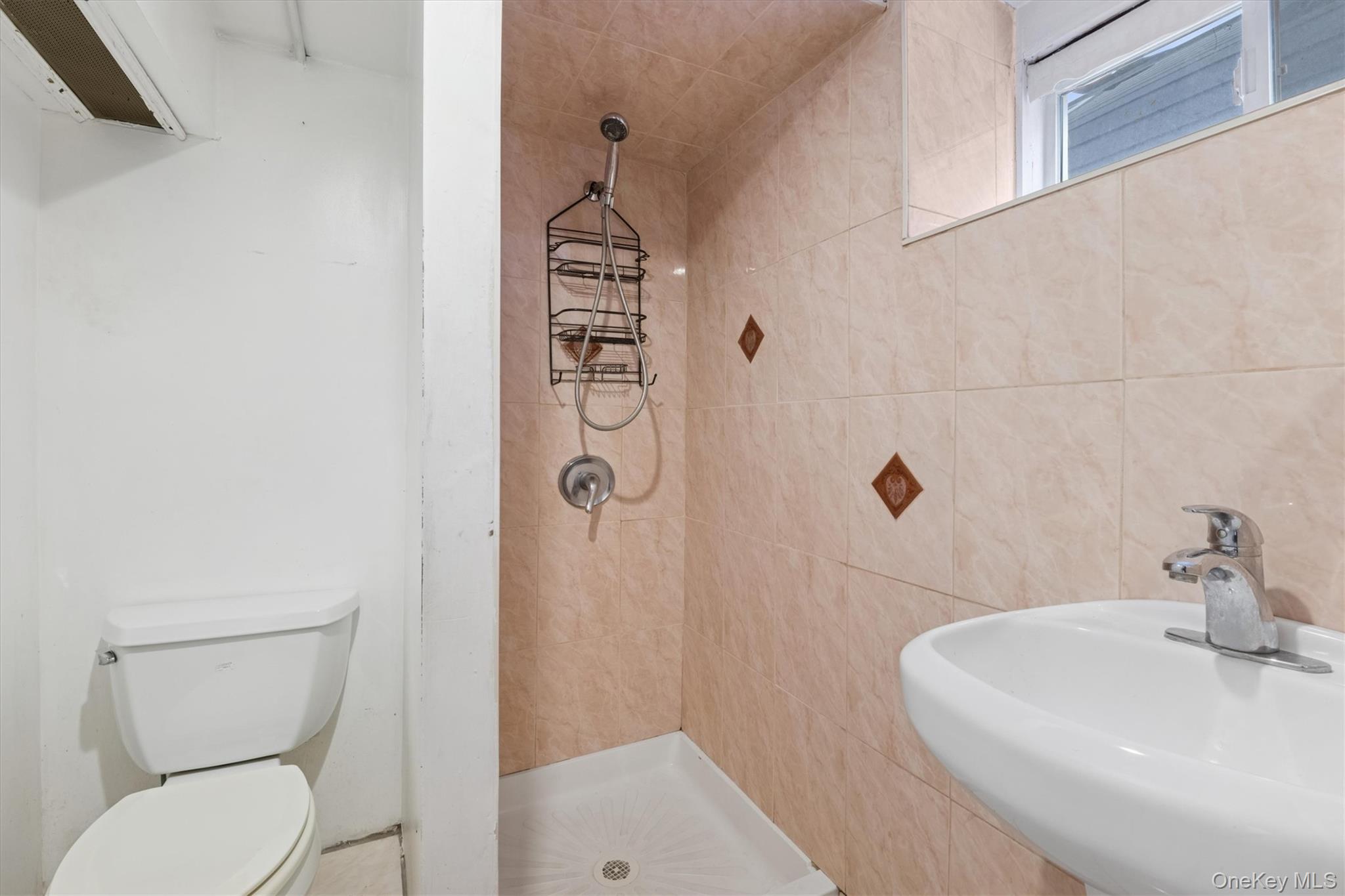 46 Benedict Avenue Valley Stream, NY 11580 - Photo 26 of 30