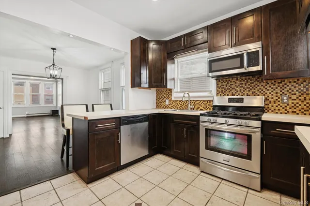 $699,900 | 56 Benedict Avenue, Valley Stream, NY 11580