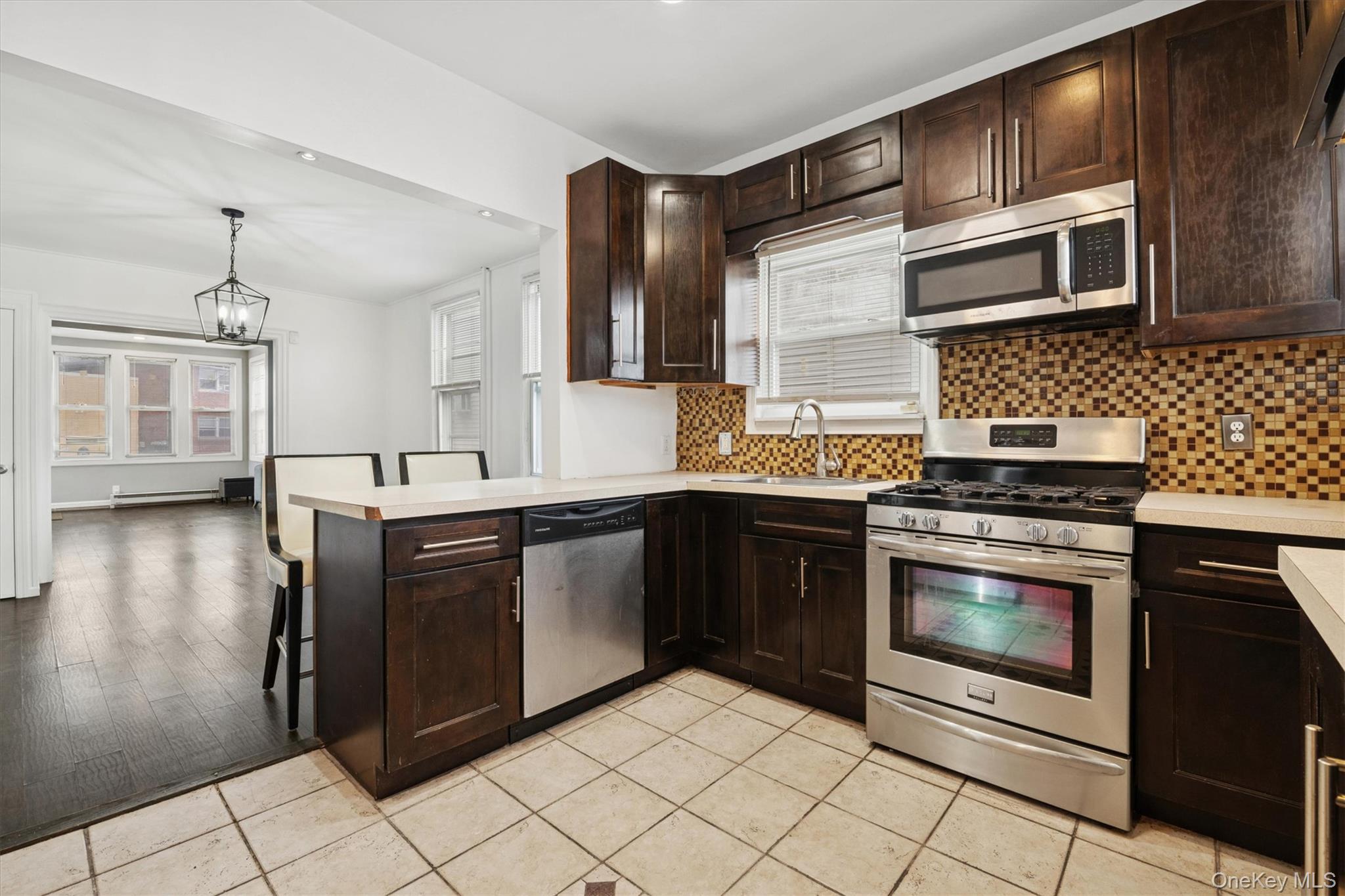 46 Benedict Avenue Valley Stream, NY 11580 - Photo 8 of 30